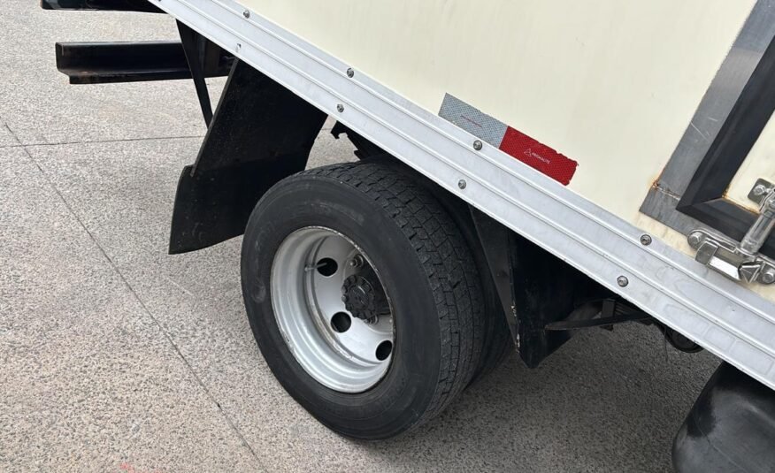 Ford Cargo Baú 816 – 2013