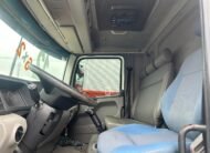 Volkswagen 24250 6×2 – 2012