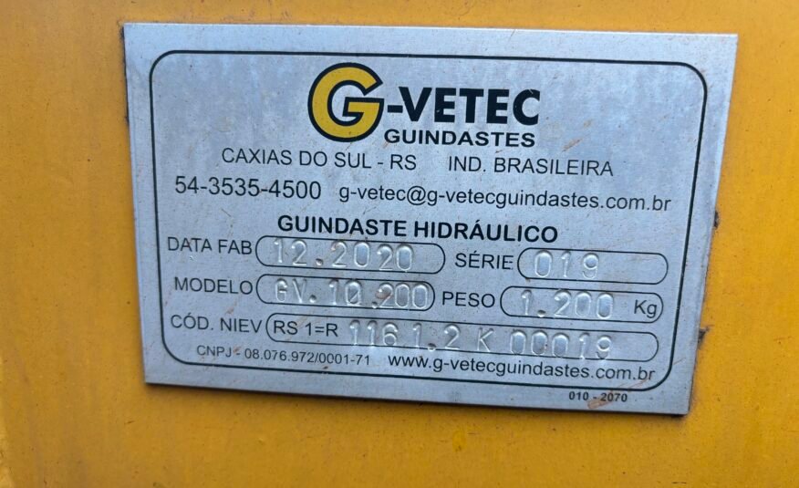 Iveco 240e28 8×2 2013 Carroceria com Munck