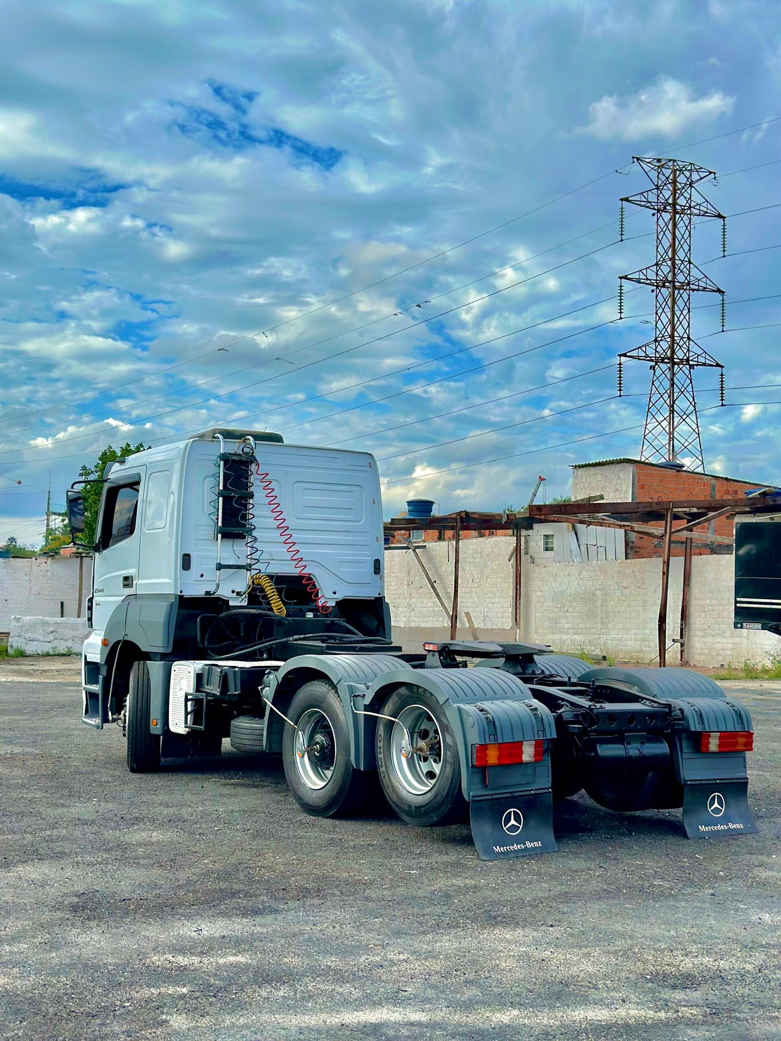 Axor 2544 6×2 2011 Premium Motor E Câmbio Novos