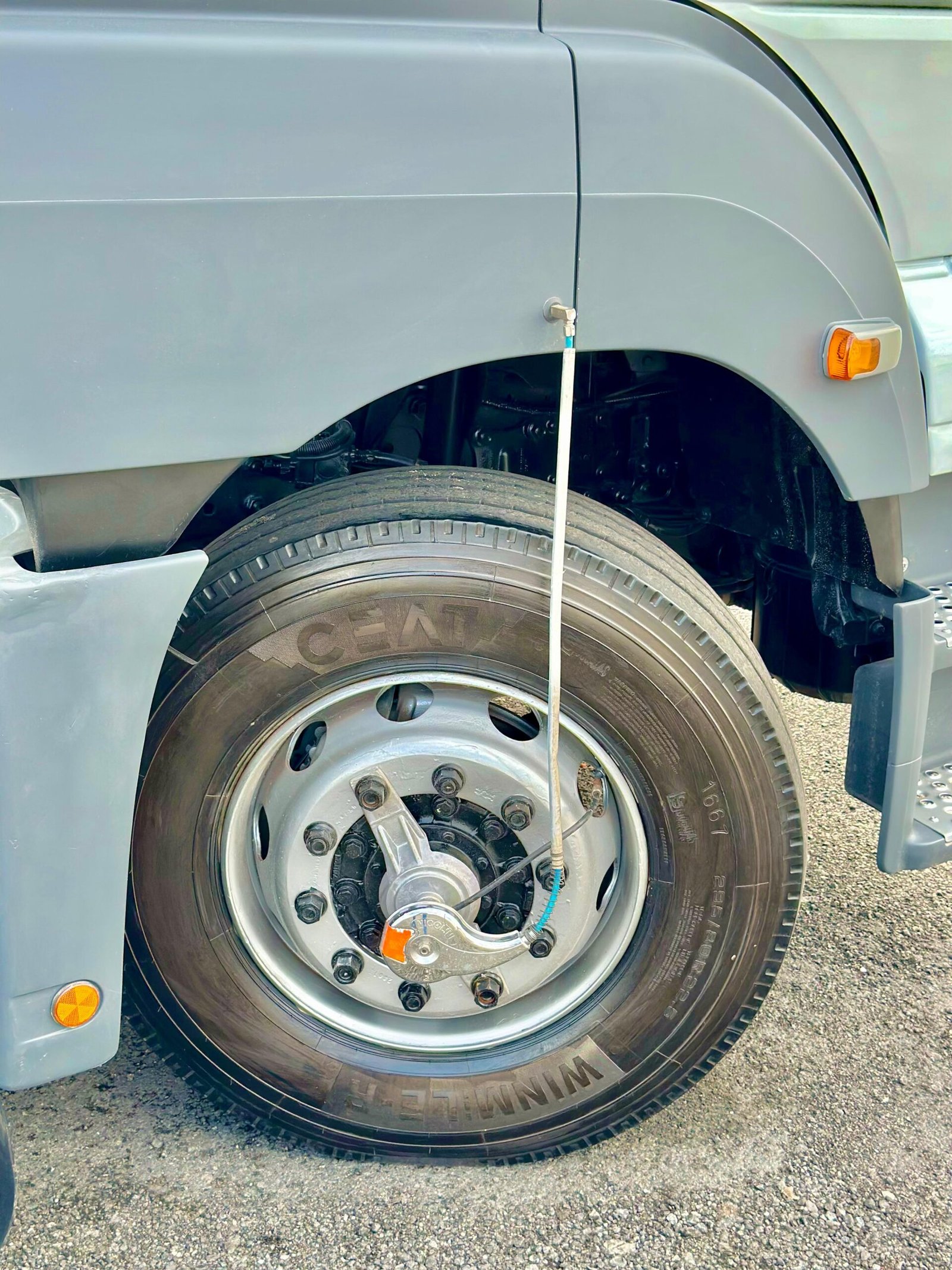 Axor 2544 6×2 2011 Premium Motor E Câmbio Novos