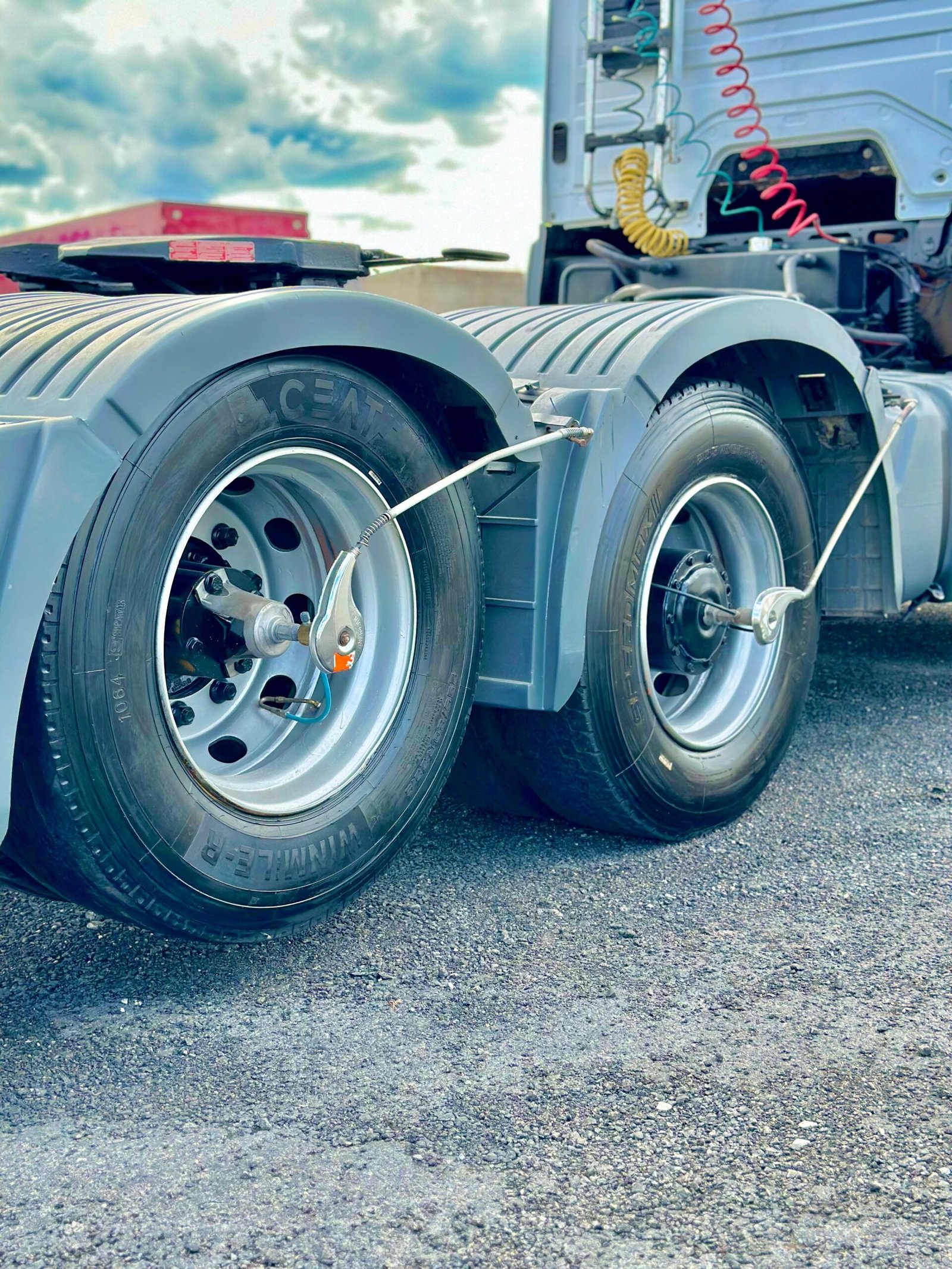 Axor 2544 6×2 2011 Premium Motor E Câmbio Novos