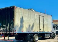 Volvo Vm 270 6×2 2022 Automático E Baú De 8.5m