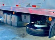 Volvo Vm 270 6×2 2022 Automático E Baú De 8.5m