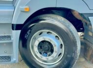 Axor 2544 6×2 2019 Teto Alto e Automático