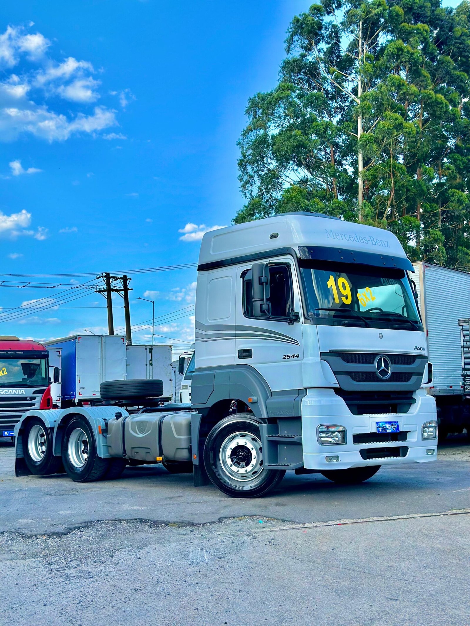 Axor 2544 6×2 2019 Teto Alto e Automático