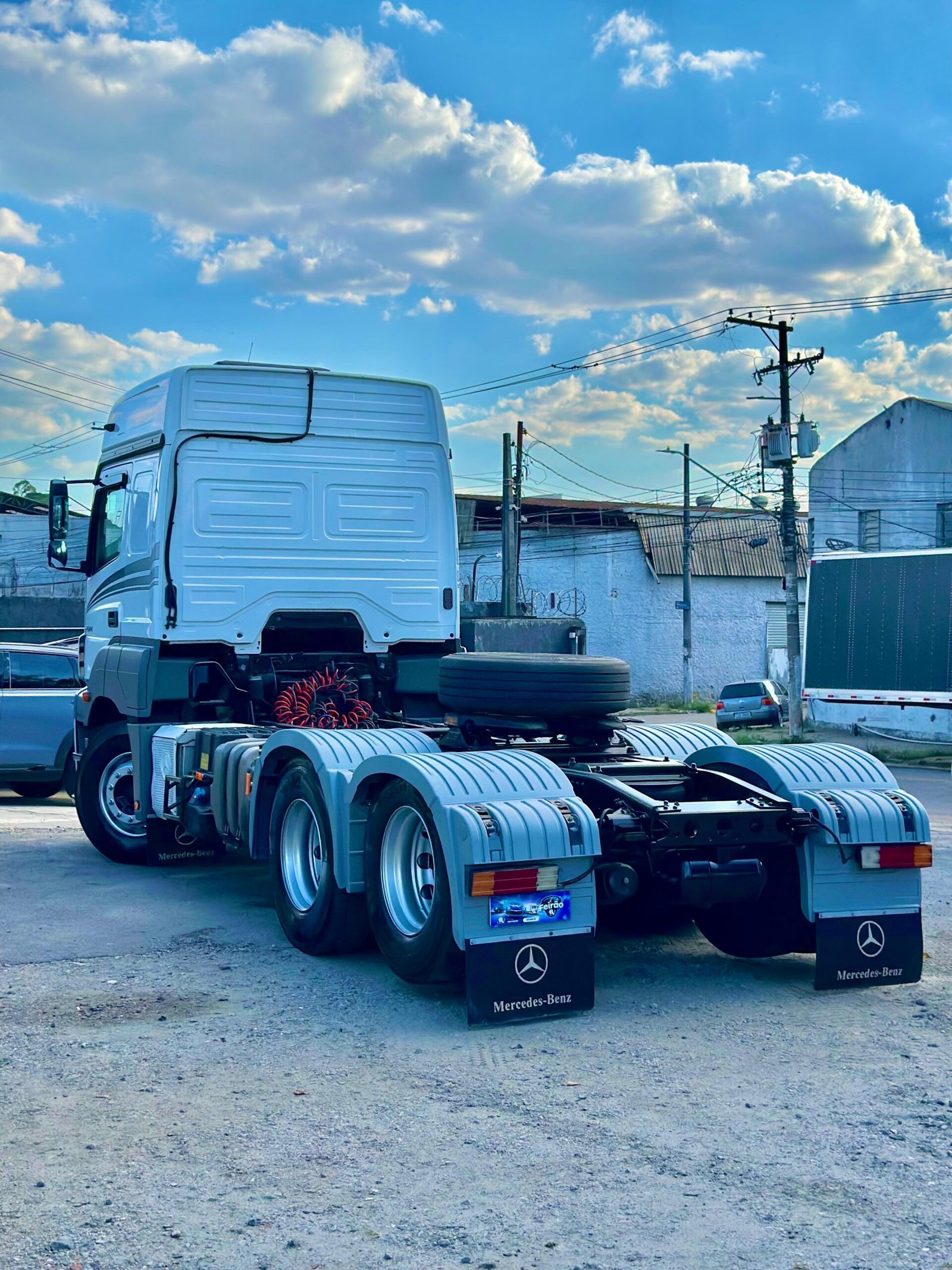 Axor 2544 6×2 2019 Teto Alto e Automático