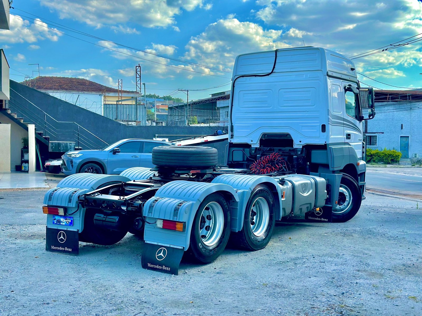 Axor 2544 6×2 2019 Teto Alto e Automático