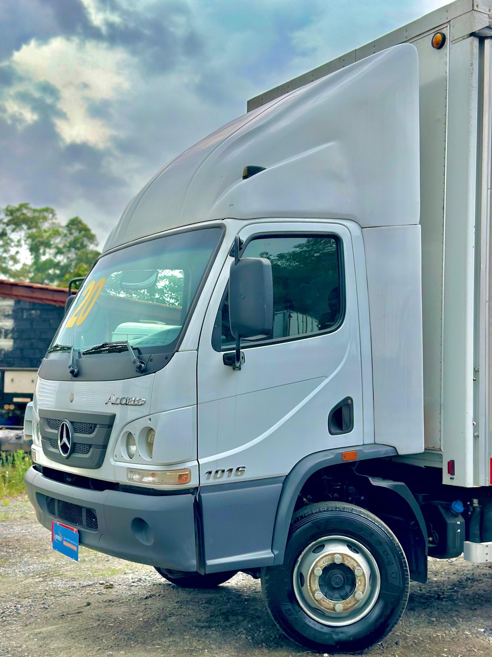 Accelo 1016 4×2 2020 Automático E Sider De 6.5m