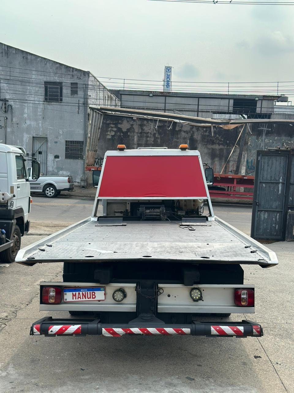 Vw 8.120 Guincho Plataforma C/ Asa Delta