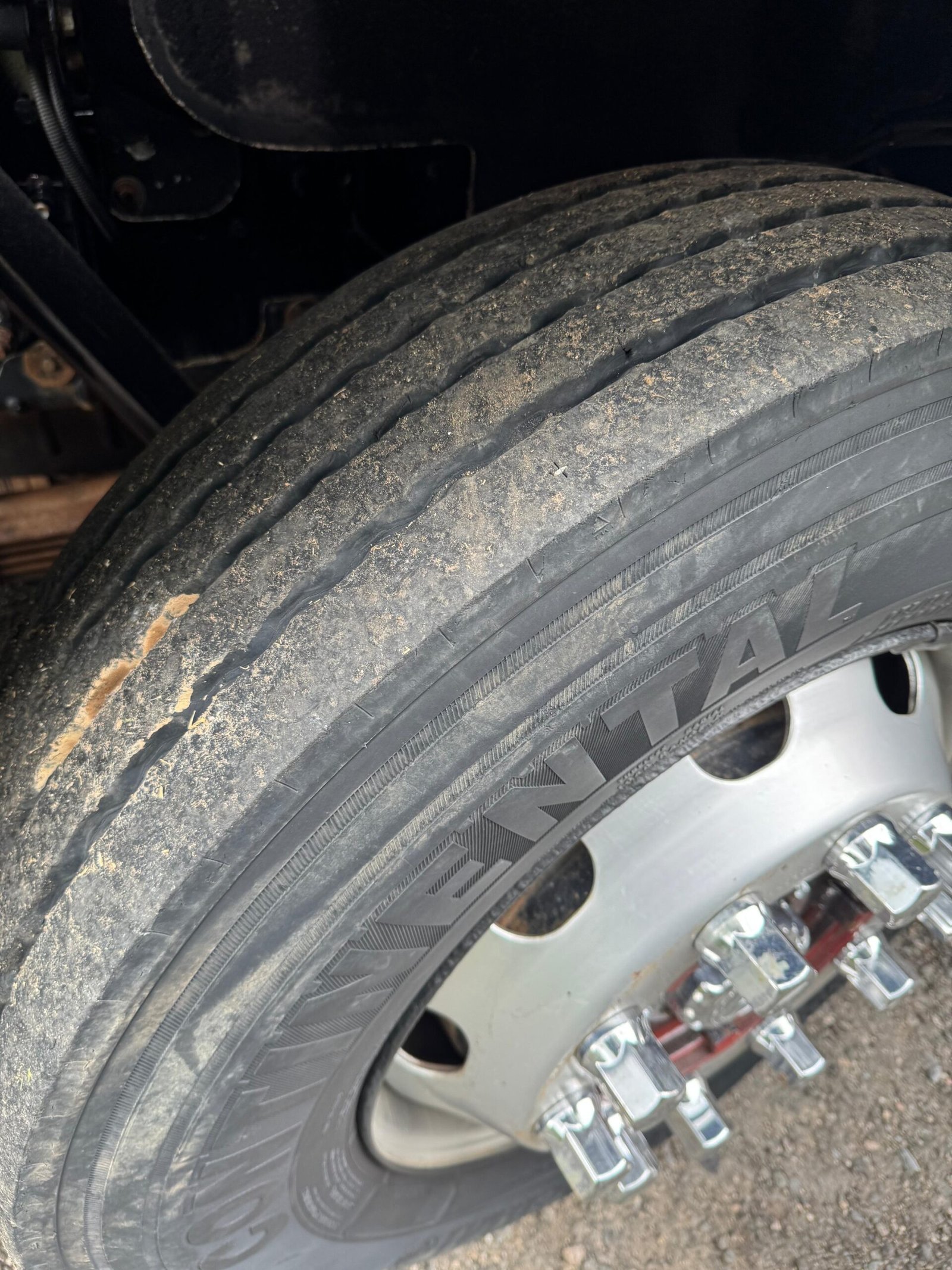 Vw 24.280 6×2 2014 No chassi