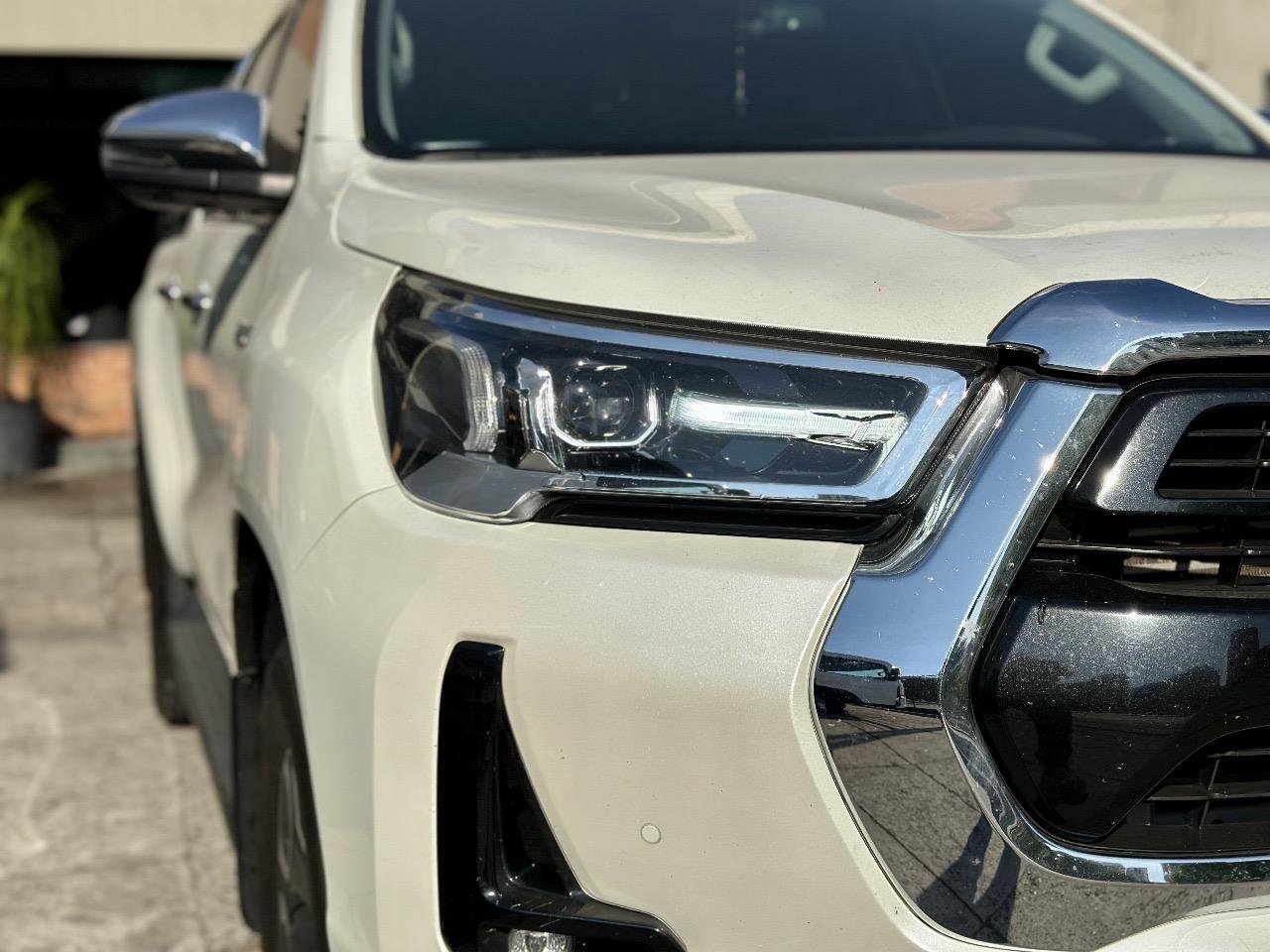 Toyota Hilux 2.8 Std Power Pack Cab. Dupla 4X4 Tdi Aut. 4P