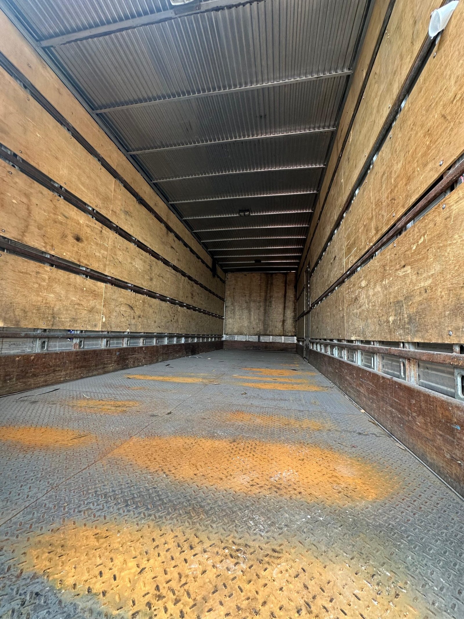 Mb Atego 2425 6×2 2009 Bau 8,50 Chapeado