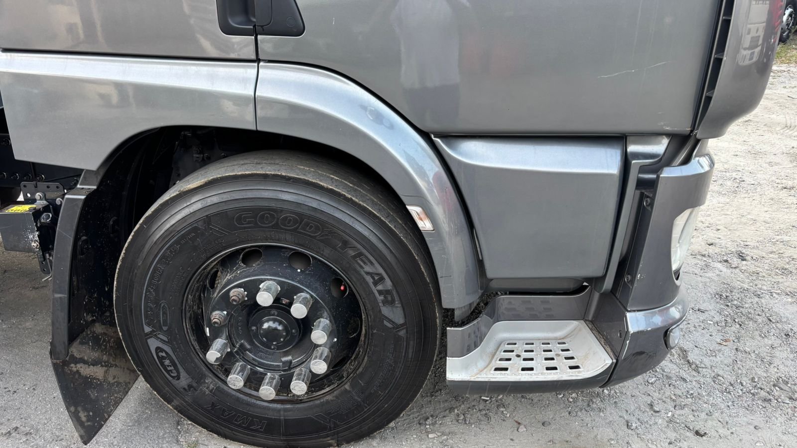 Daf Cf 6×2 2024 Bau 8,50 Space Cab Bau 8,50 Chapa Impecável