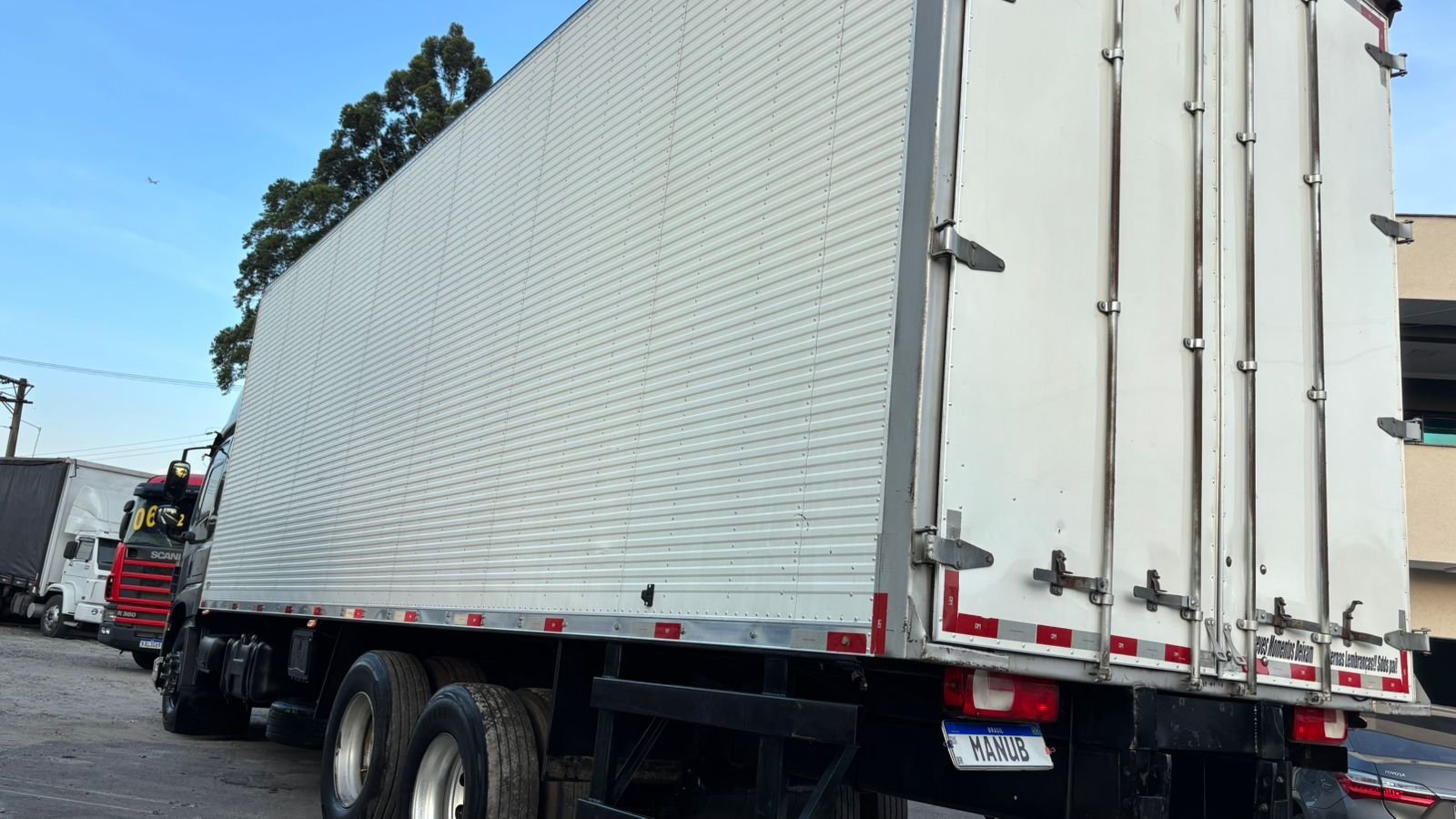 Daf Cf 6×2 2024 Bau 8,50 Space Cab Bau 8,50 Chapa Impecável