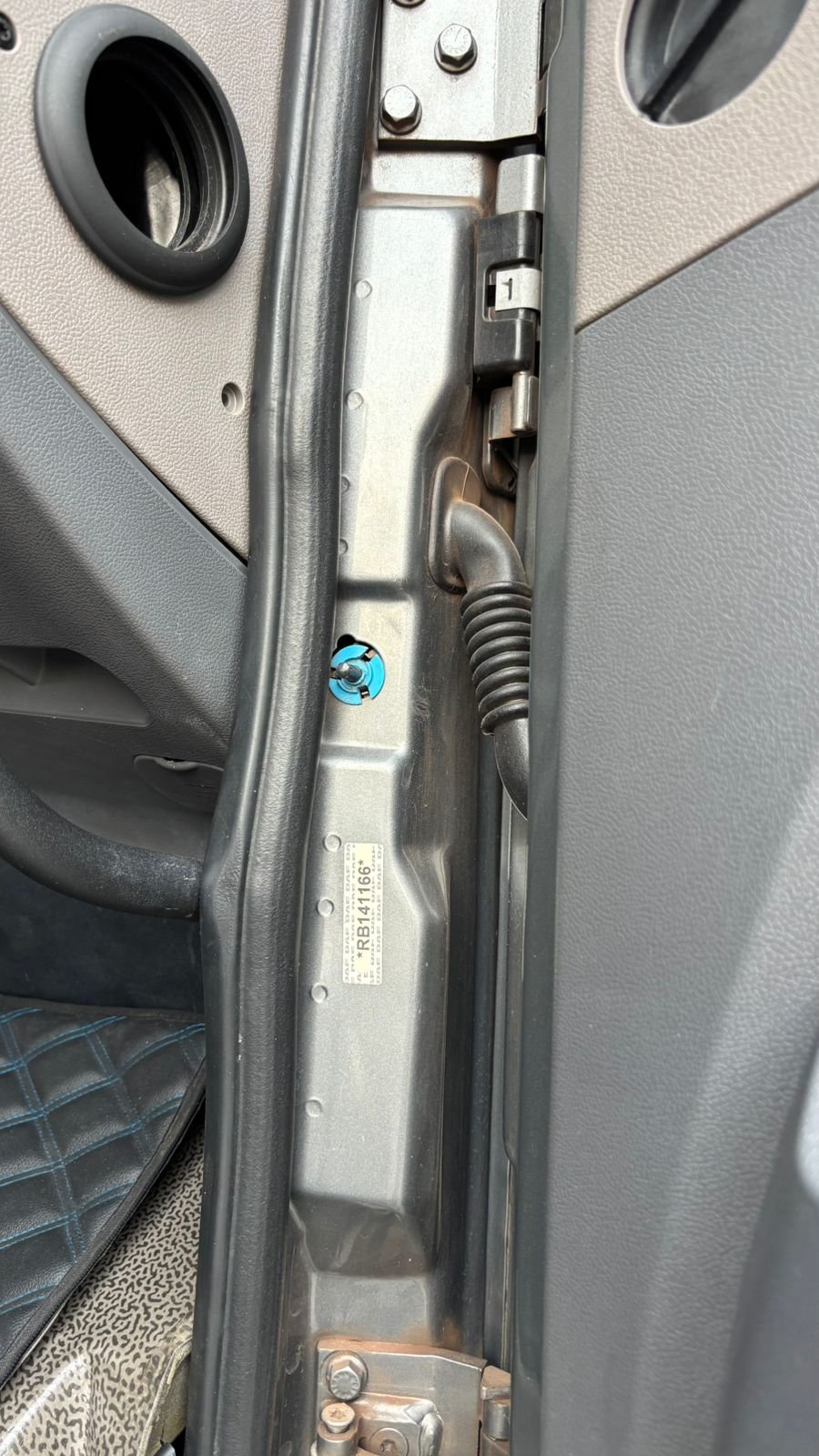 Daf Cf 6×2 2024 Bau 8,50 Space Cab Bau 8,50 Chapa Impecável