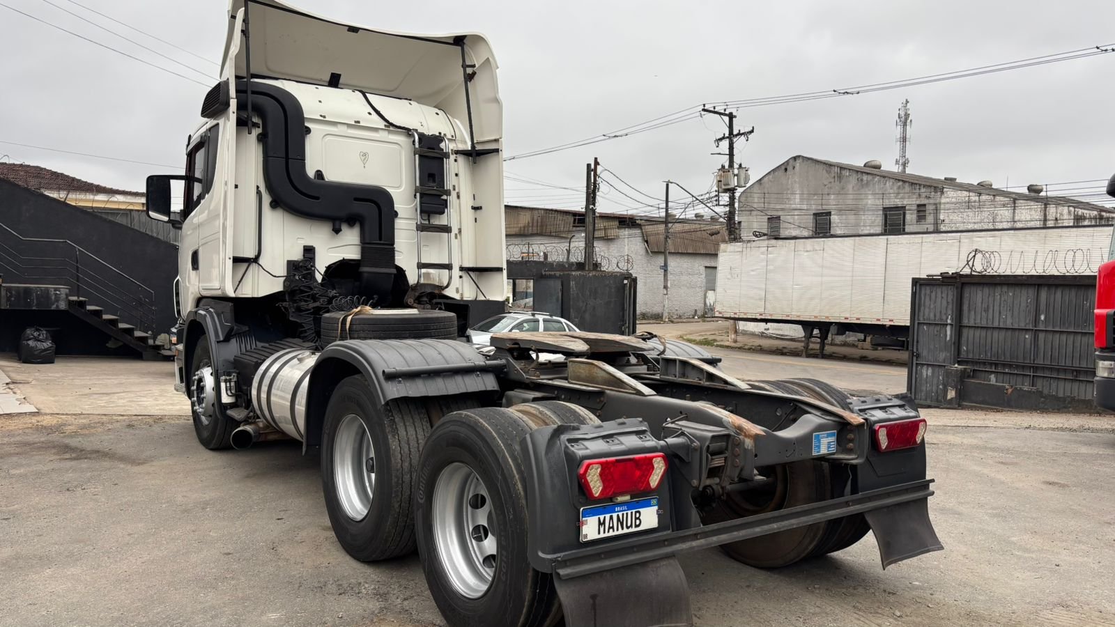 Scania G420 6×2 2011 Pneus 100%