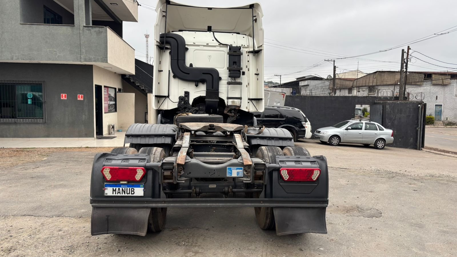 Scania G420 6×2 2011 Pneus 100%