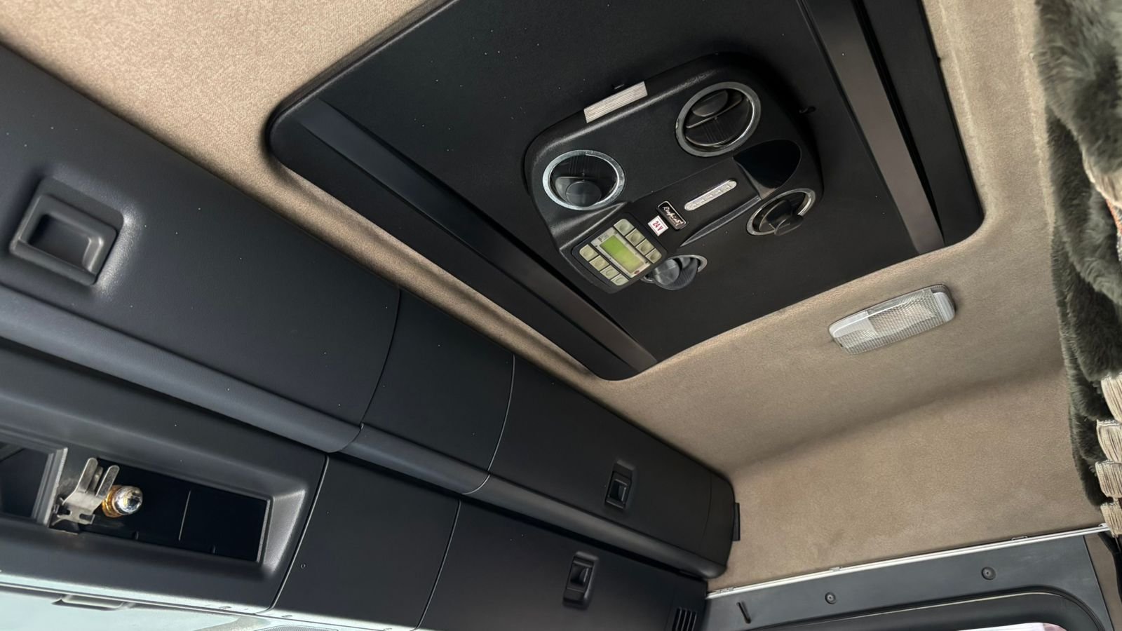 Scania G420 6×2 2011 Pneus 100%