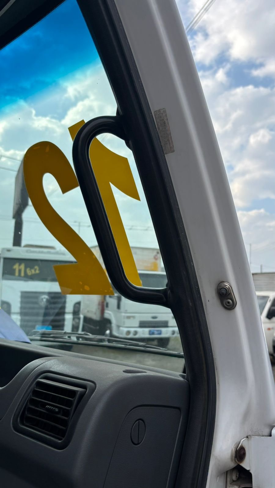 Mb Accelo 915c 2012 Plataforma Nova 6,50 C Asa Redutor 4,5 T