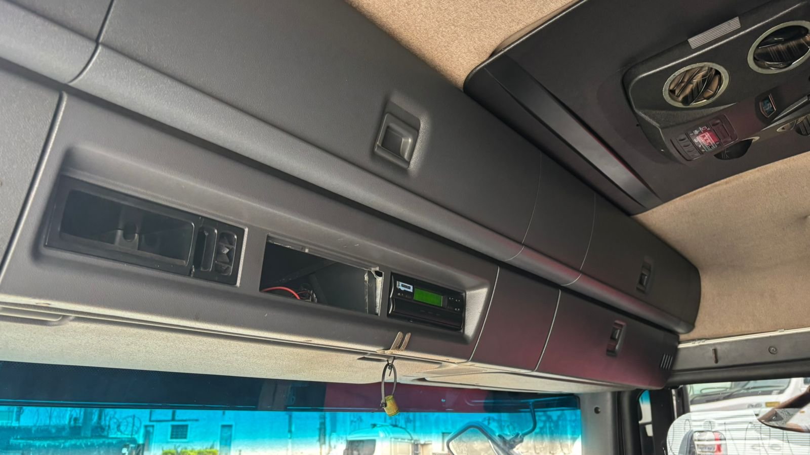 Scania P360 6×2 2013