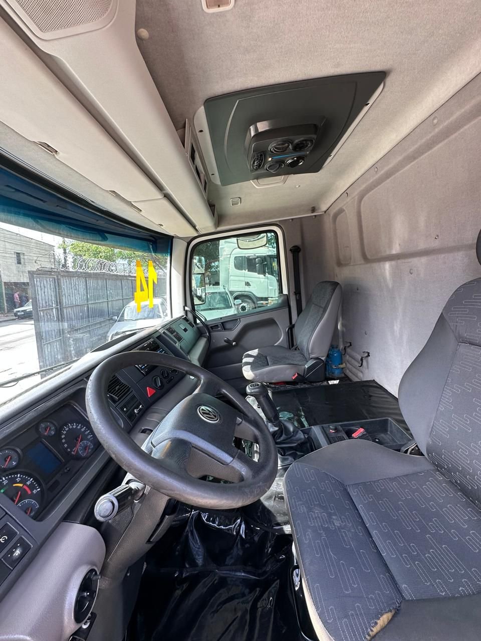 Vw 24.280 6×2 2014 No chassi