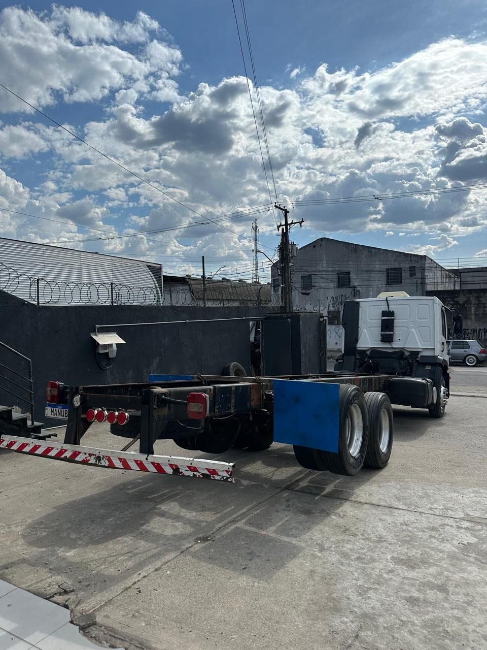 Vw 24.280 6×2 2014 No chassi