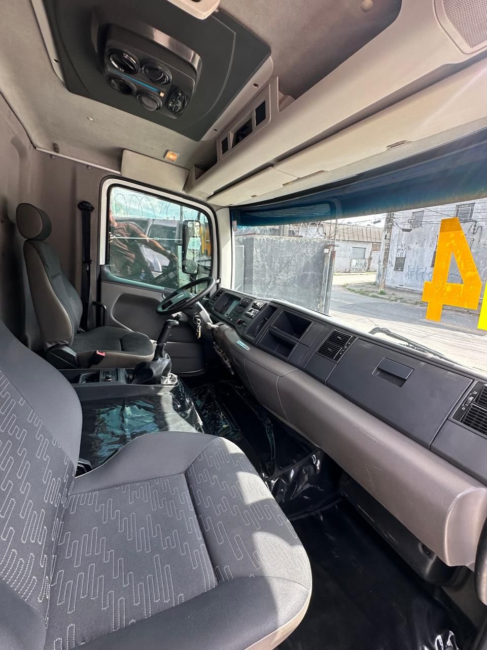 Vw 24.280 6×2 2014 No chassi