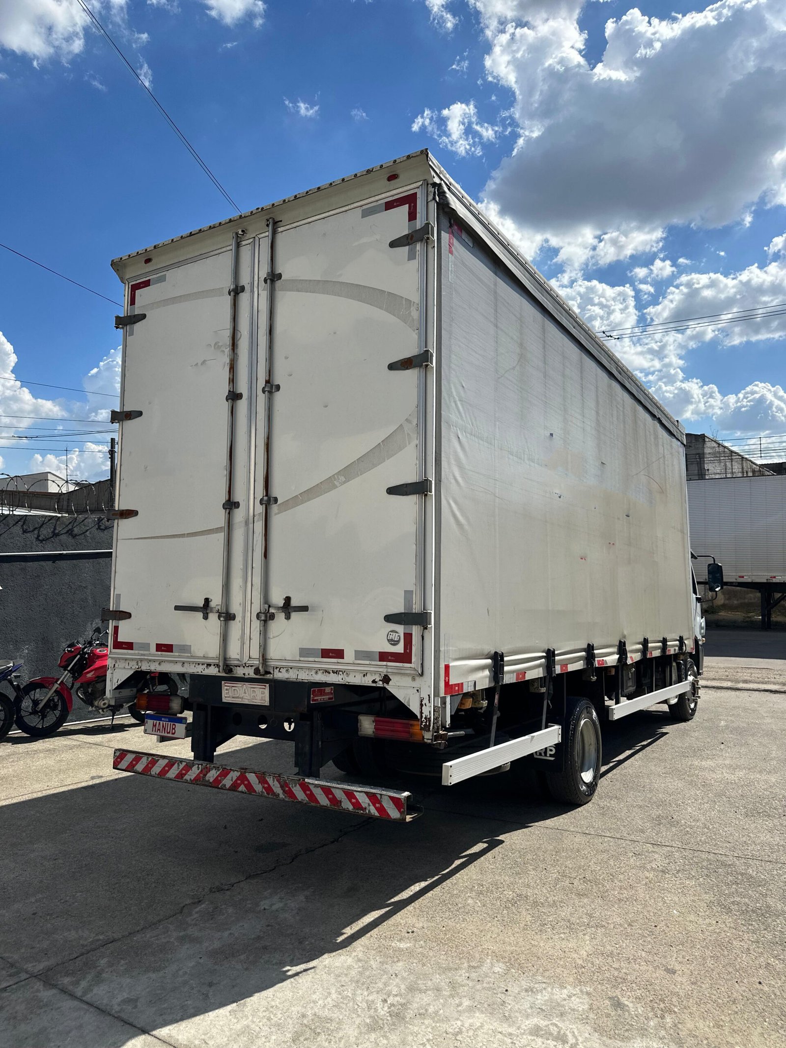 Accelo 1016 4×2 2020 Automático E Sider De 6.5m