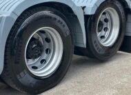 Axor 2544 6×2 2019 Teto Alto e Automático