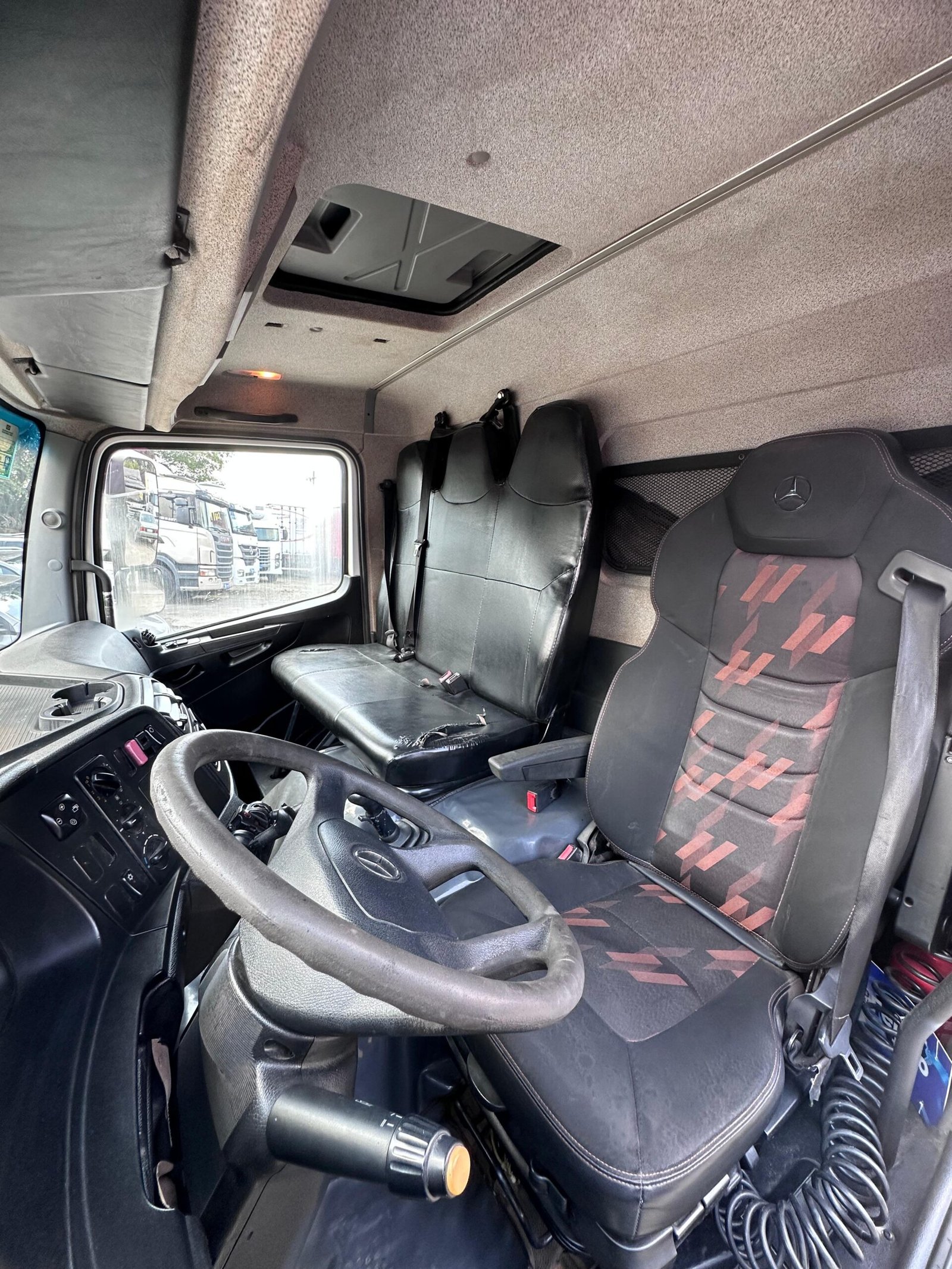 Atego 2426 6×2 2020 Caçamba Basculante Facchini 12m³ e Ar Condic.