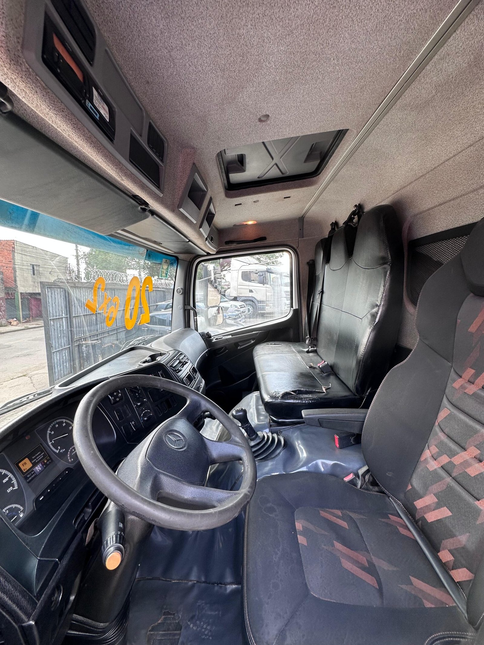 Atego 2426 6×2 2020 Caçamba Basculante Facchini 12m³ e Ar Condic.