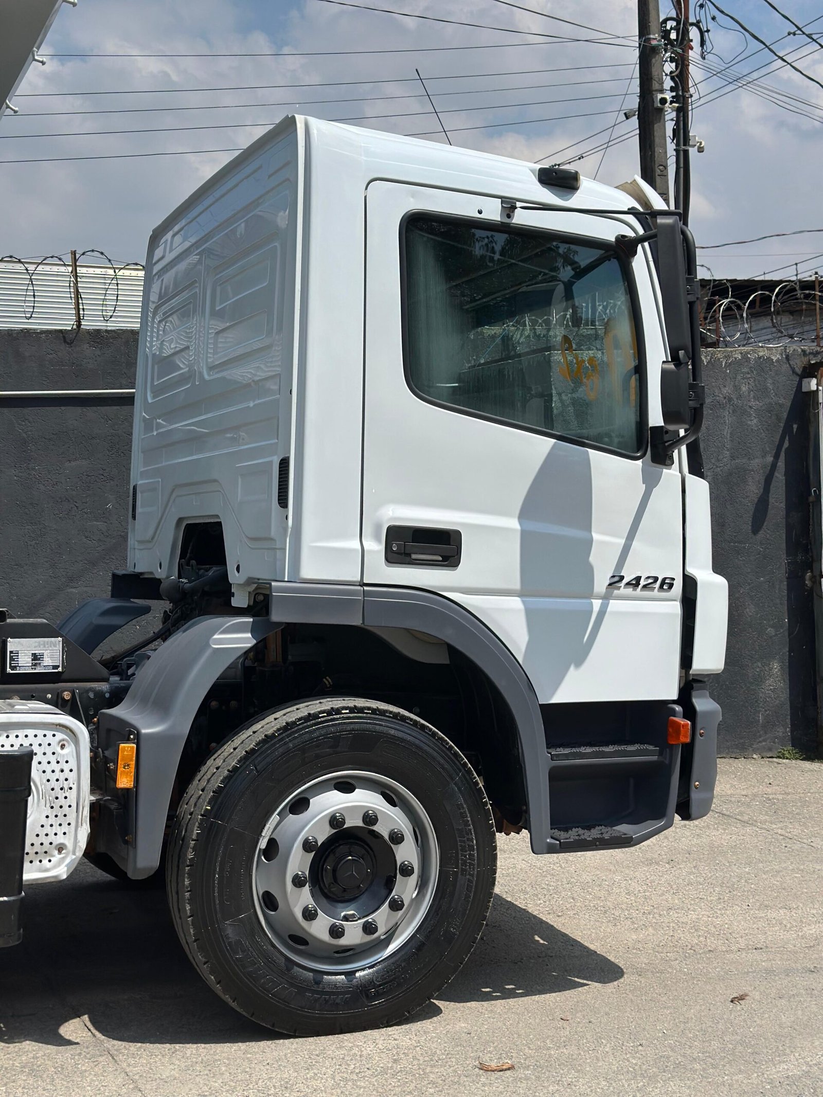 Atego 2426 6×2 2020 Caçamba Basculante Facchini 12m³ e Ar Condic.