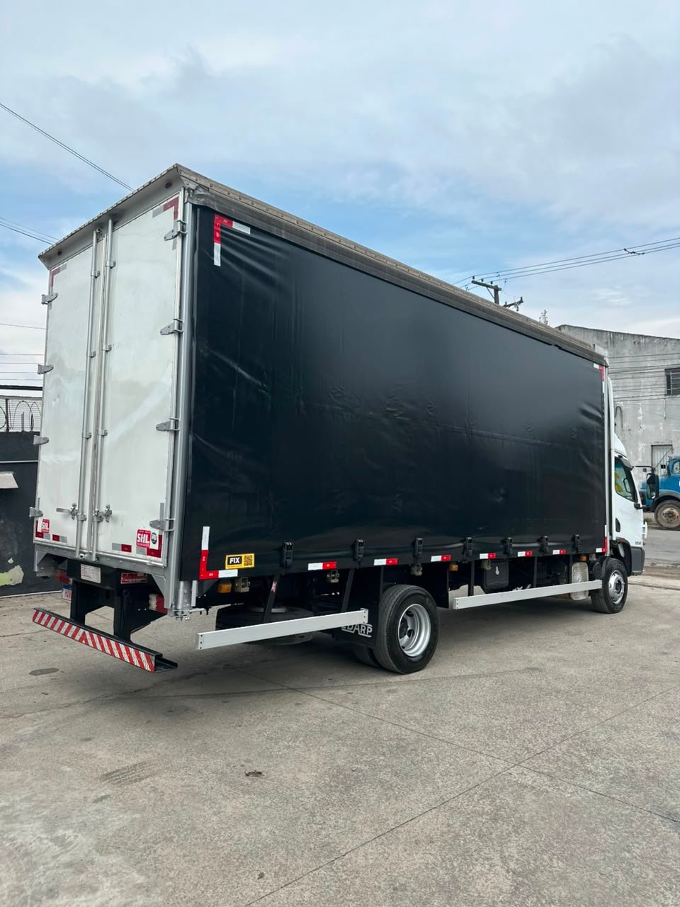 Accelo 1016 4×2 2020 Automático E Sider De 6.5m