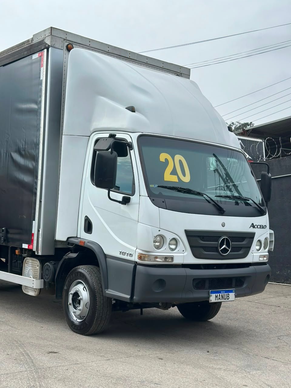Accelo 1016 4×2 2020 Automático E Sider De 6.5m