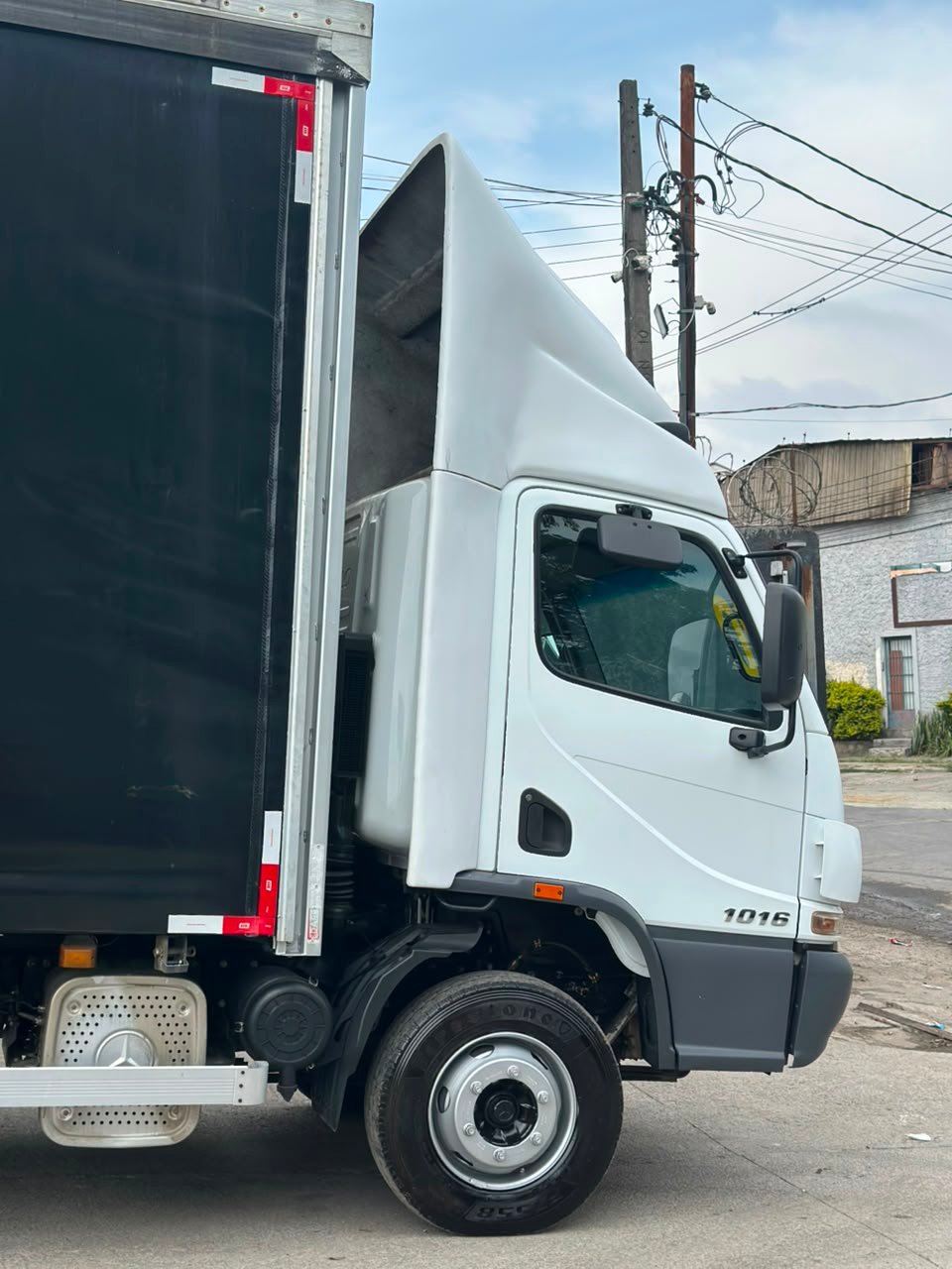 Accelo 1016 4×2 2020 Automático E Sider De 6.5m