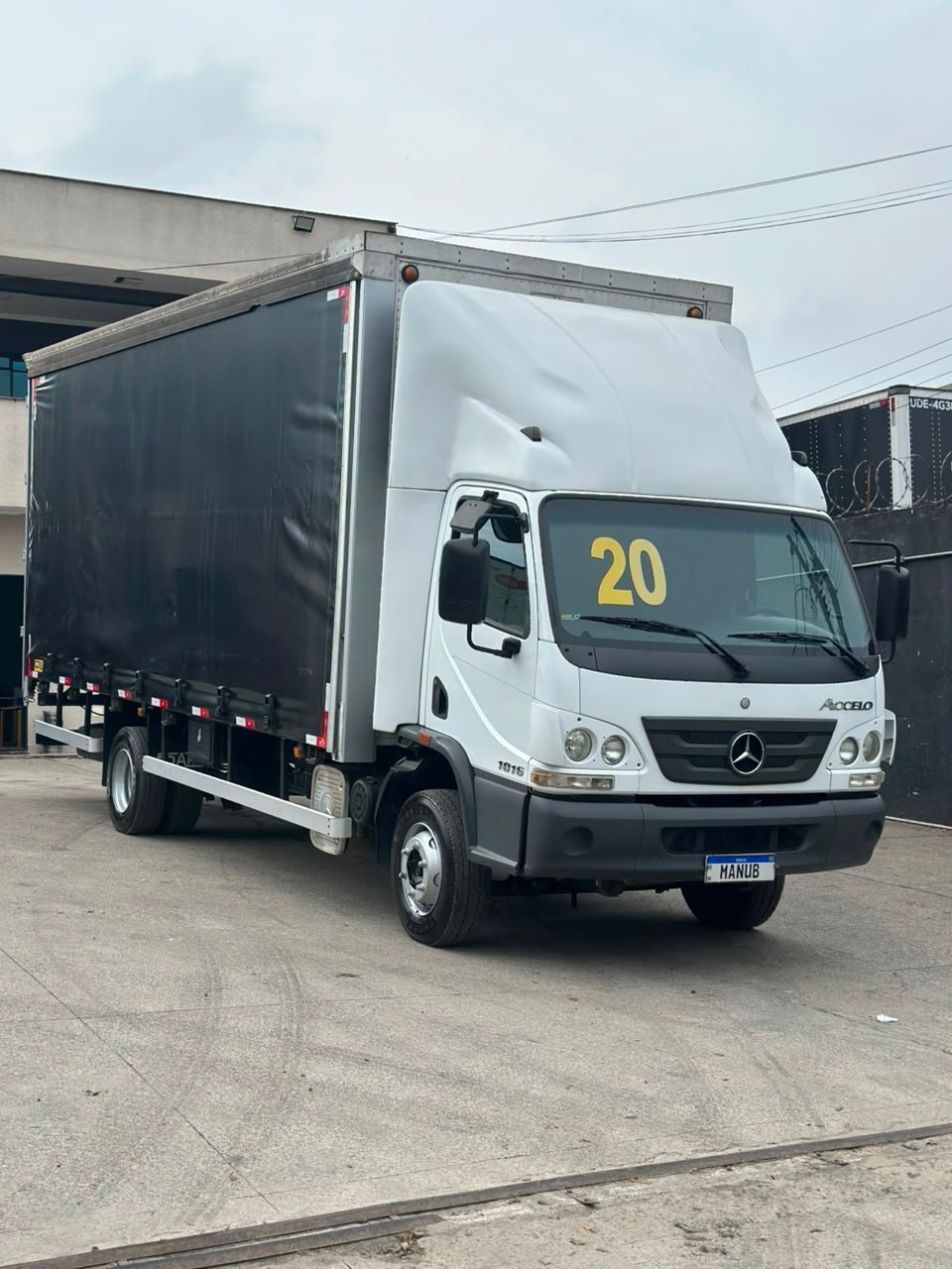 Accelo 1016 4×2 2020 Automático E Sider De 6.5m