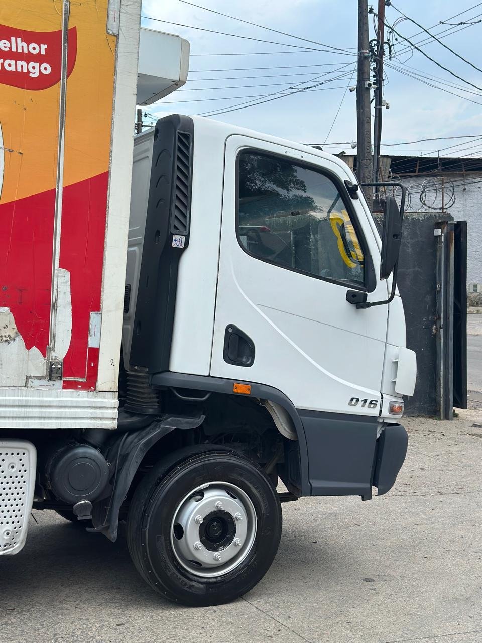 M.benz Accelo 1016 4×2 2013 Báu Refrigerado