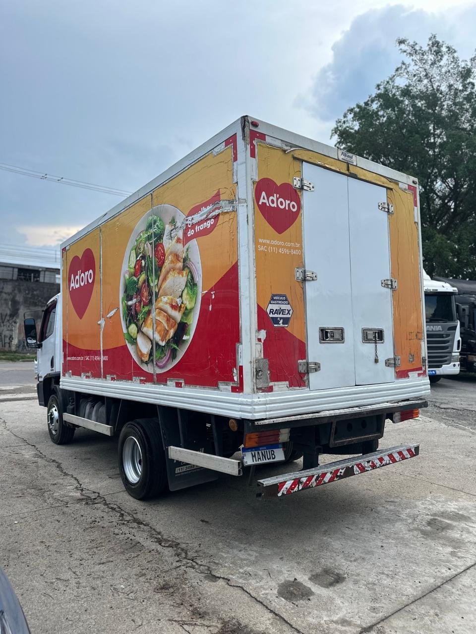 M.benz Accelo 1016 4×2 2013 Báu Refrigerado