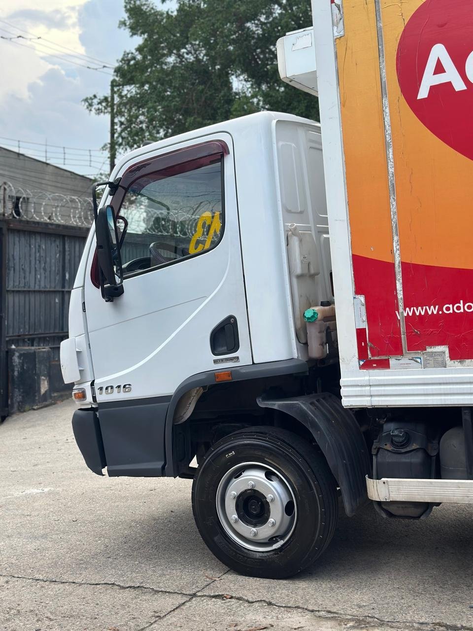 M.benz Accelo 1016 4×2 2013 Báu Refrigerado