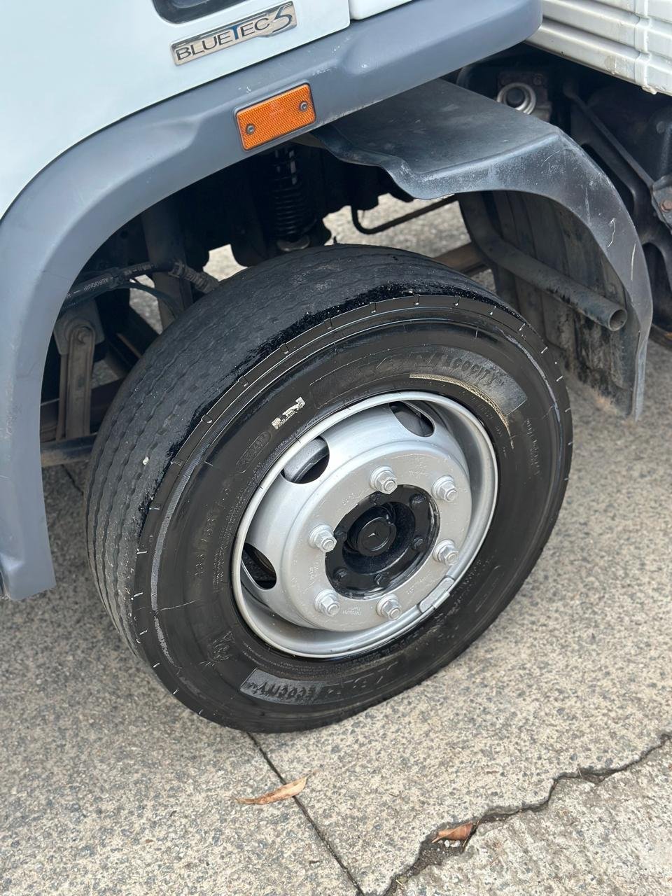 M.benz Accelo 1016 4×2 2013 Báu Refrigerado