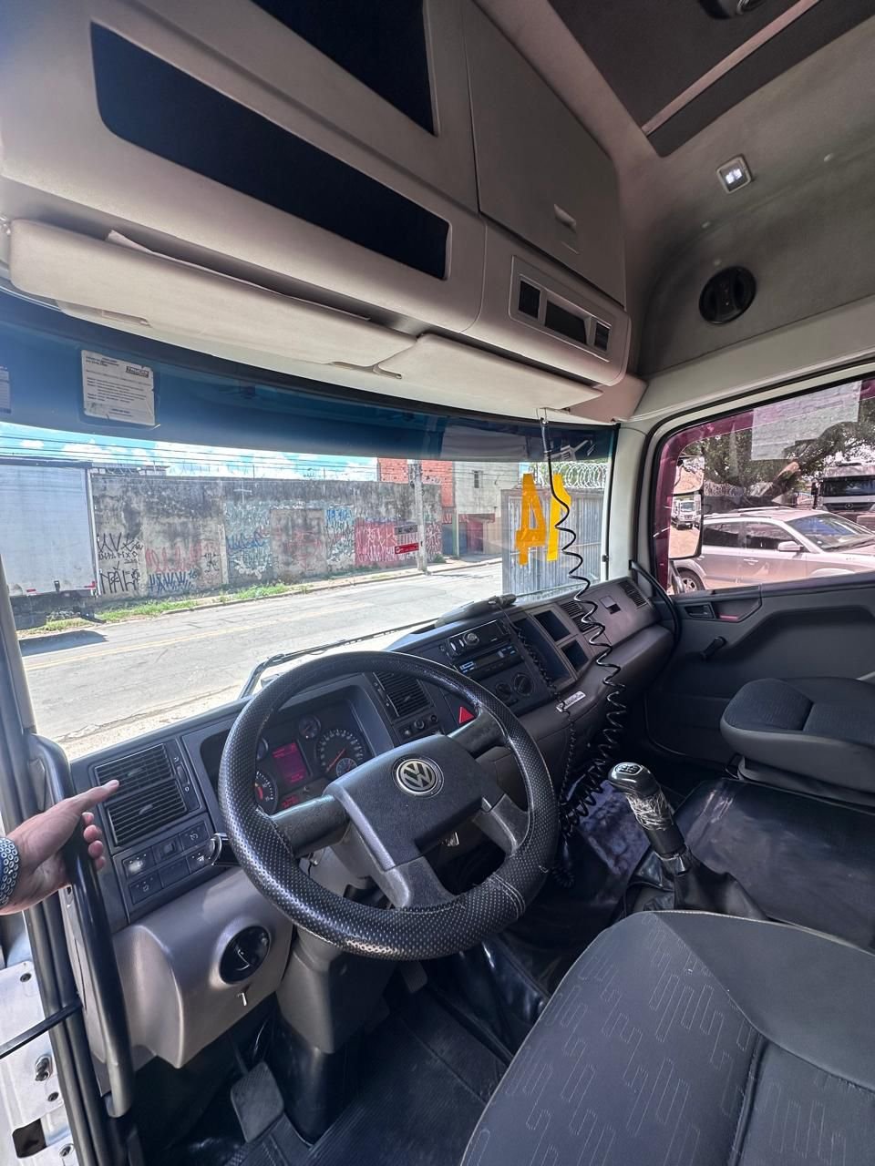 Vw 24280 6×2 2014 Teto Alto / Sider De 9M