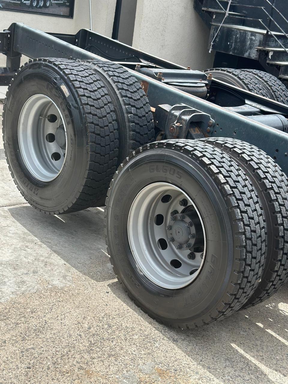 Volvo Vm 330 8×2 2019 Bitruck Chassi