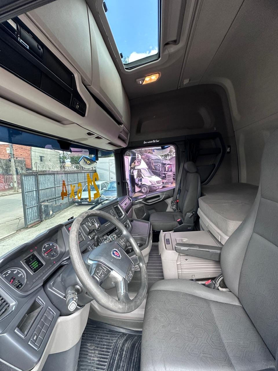 Scania R 540 6×4 2021 Retarder, Geladeira E Parking Cooler