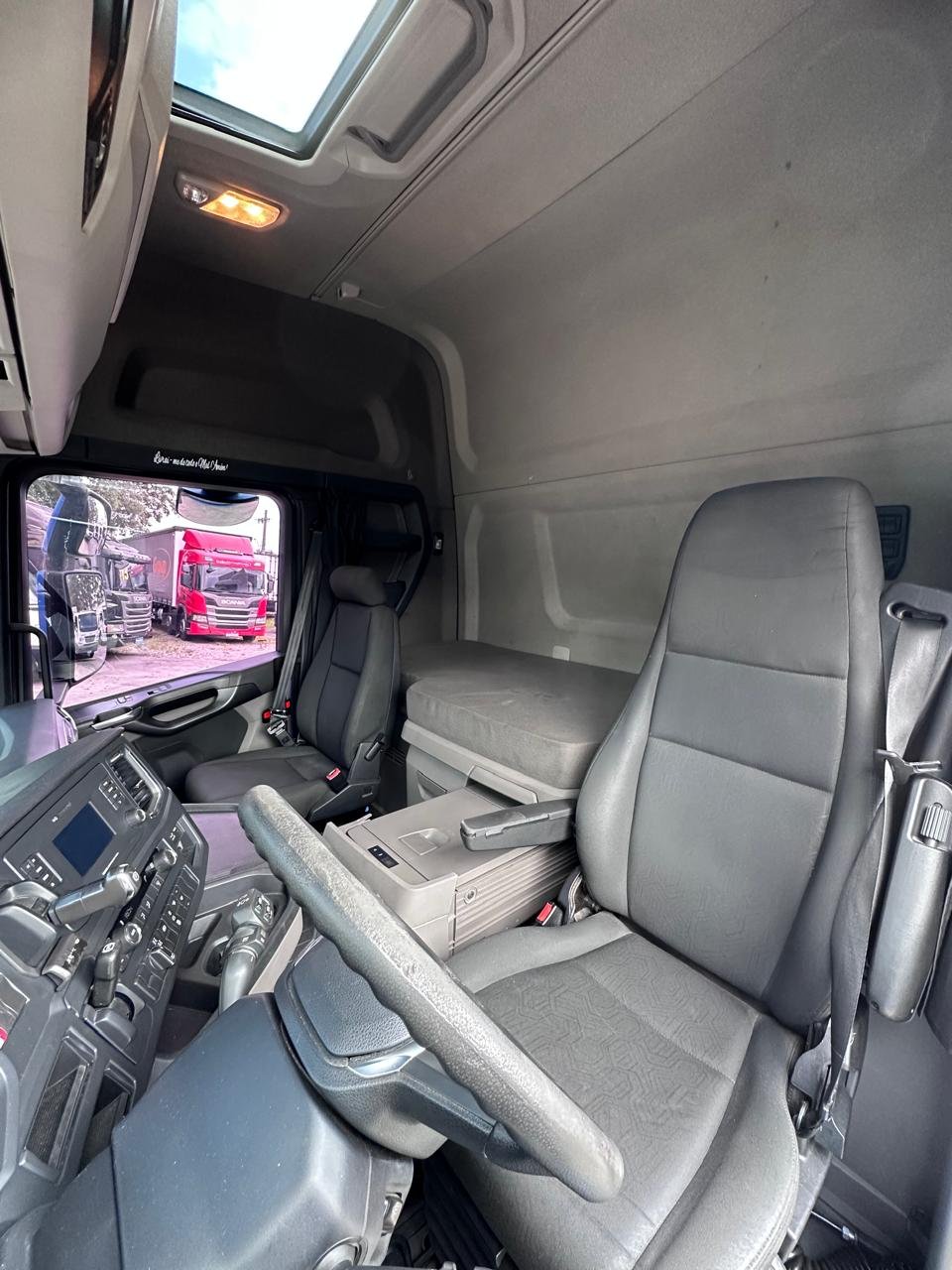 Scania R 540 6×4 2021 Retarder, Geladeira E Parking Cooler