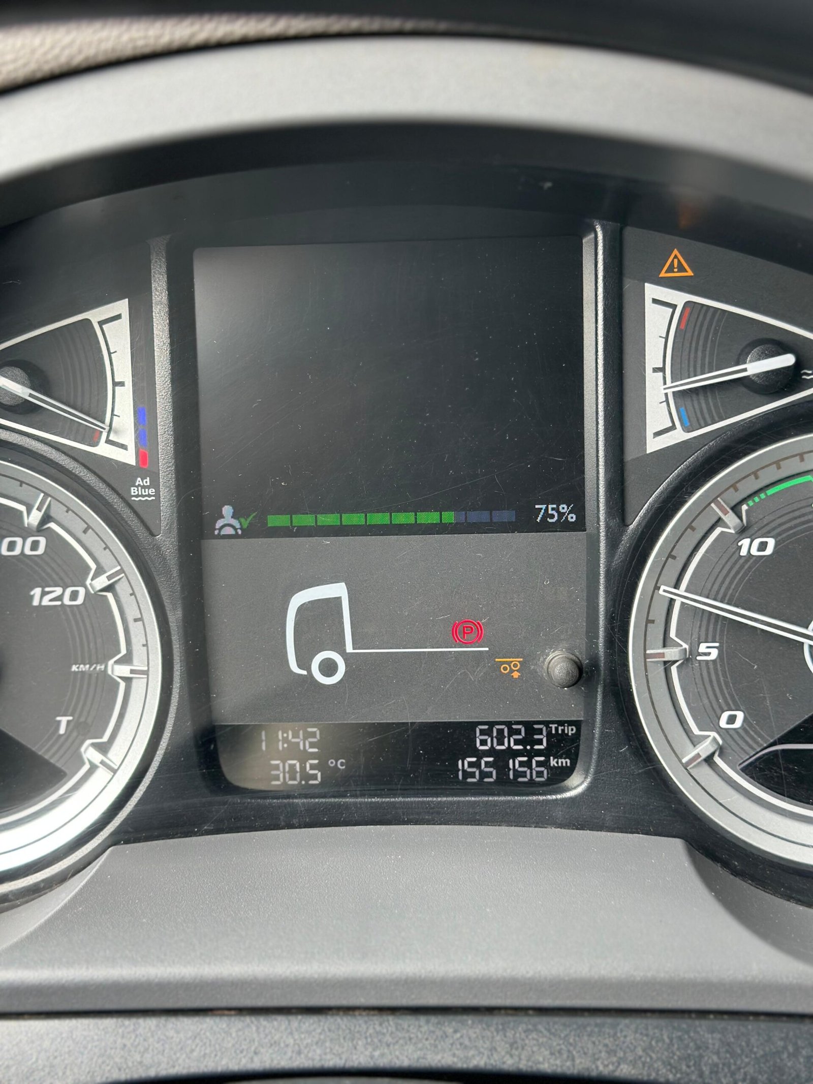 Daf Cf 310 6×2 2024 Carroceria C/ Pino Lock E Geladeira