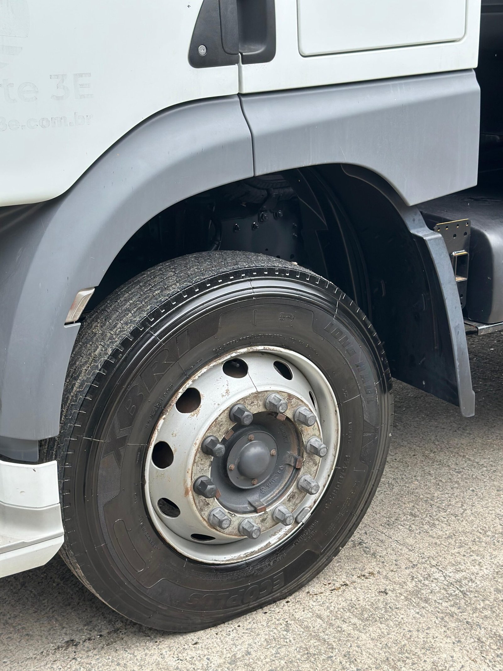 Daf Cf 310 6×2 2024 Carroceria C/ Pino Lock E Geladeira