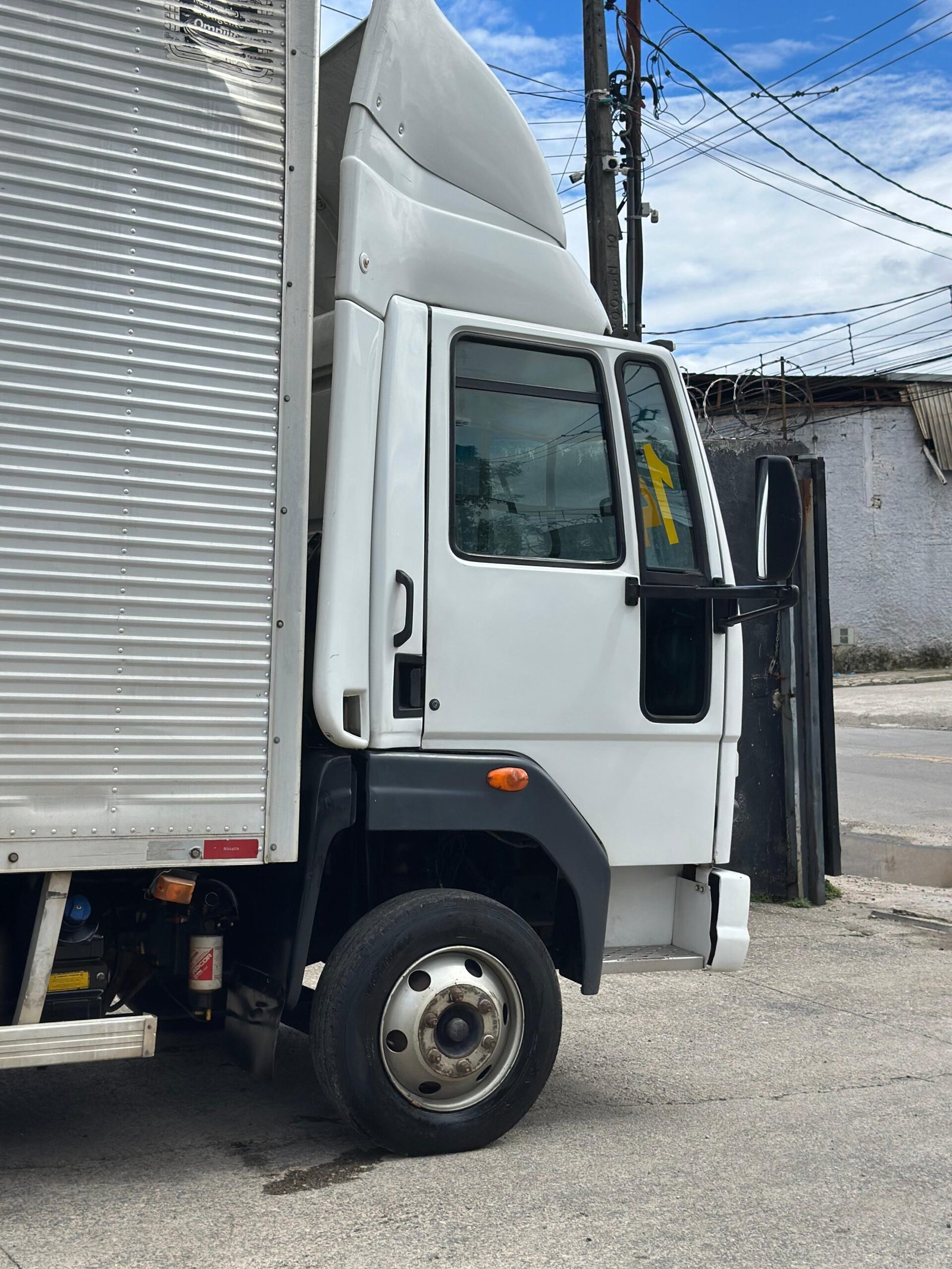 Ford Cargo 816 4×2 2014 Báu De 6,20 X 2,80 Revisado