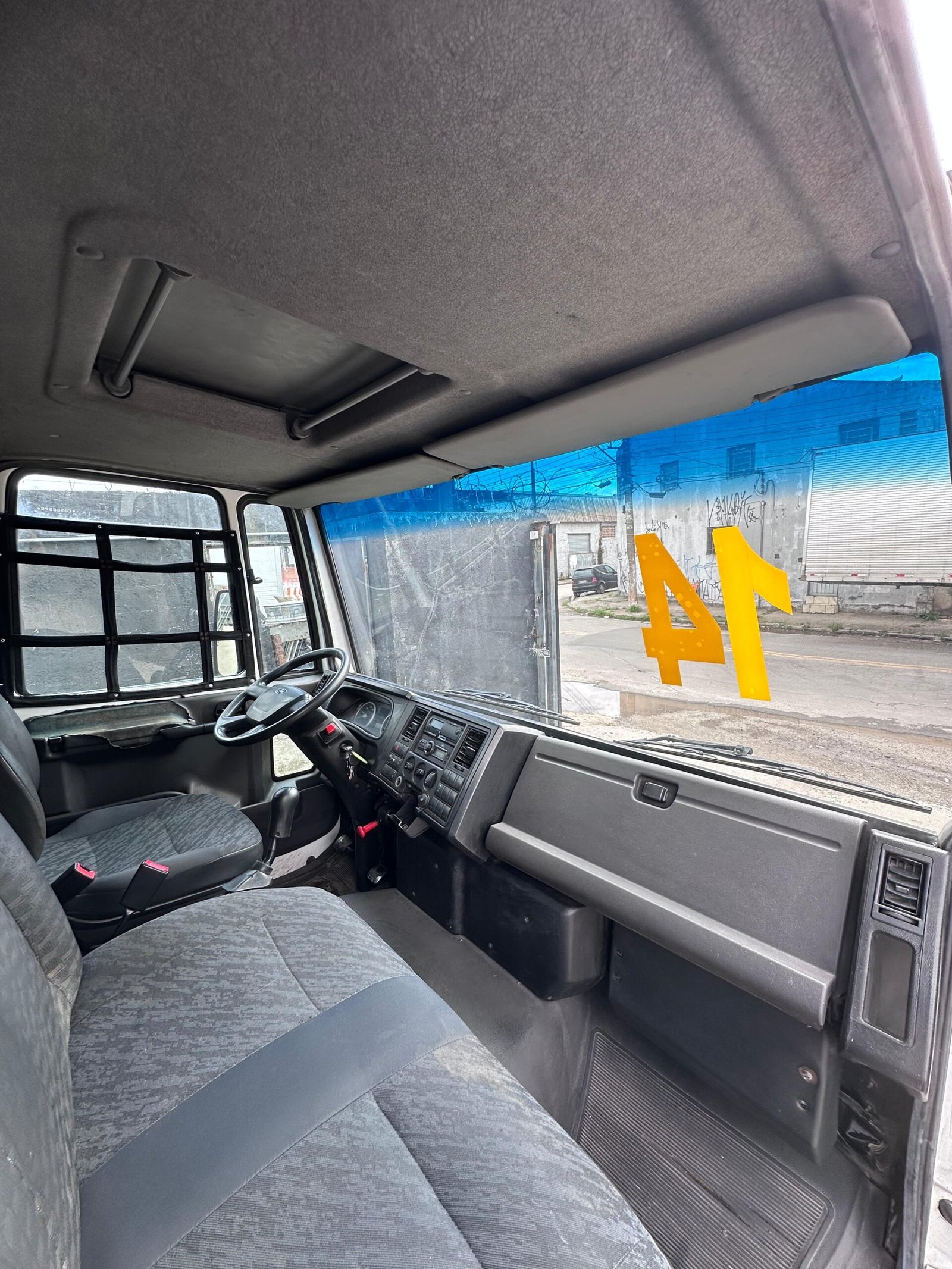 Ford Cargo 816 4×2 2014 Báu De 6,20 X 2,80 Revisado