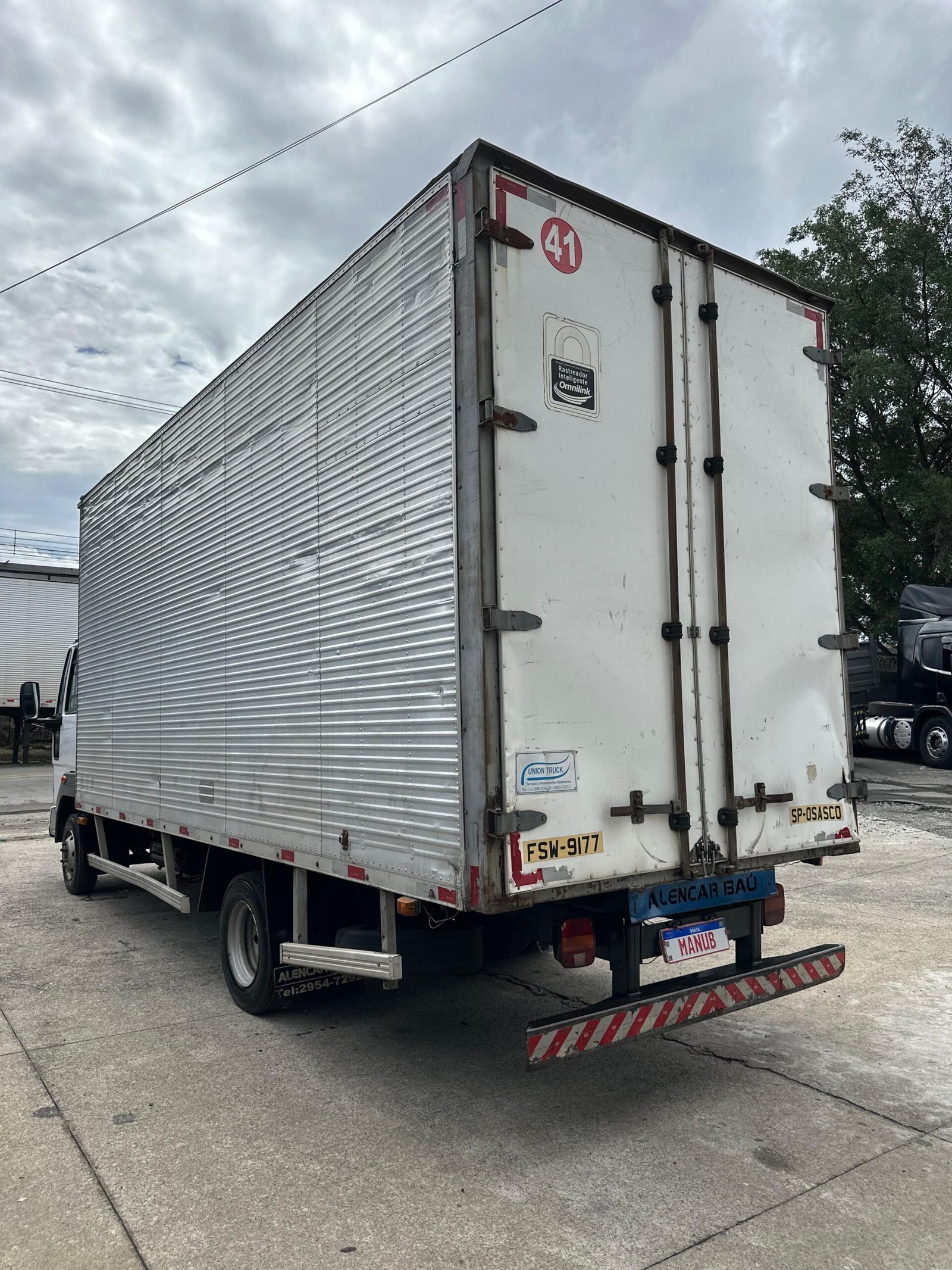 Ford Cargo 816 4×2 2014 Báu De 6,20 X 2,80 Revisado